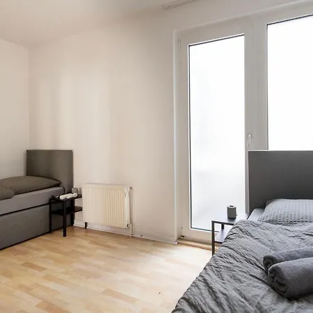 Center Apartment *